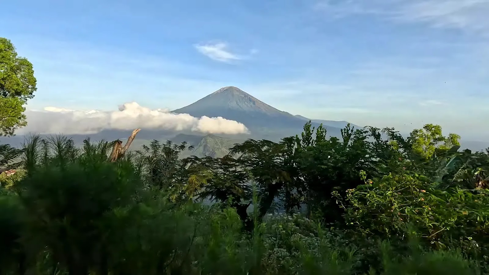 Beyond the Beaches: Unveiling Amed's Hidden Gems in Bali