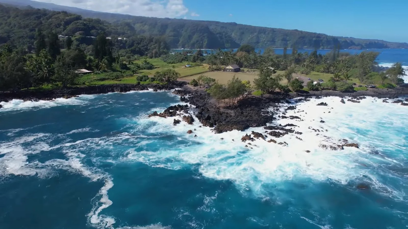 Ultimate Road to Hana Guide: Unforgettable Maui Adventure