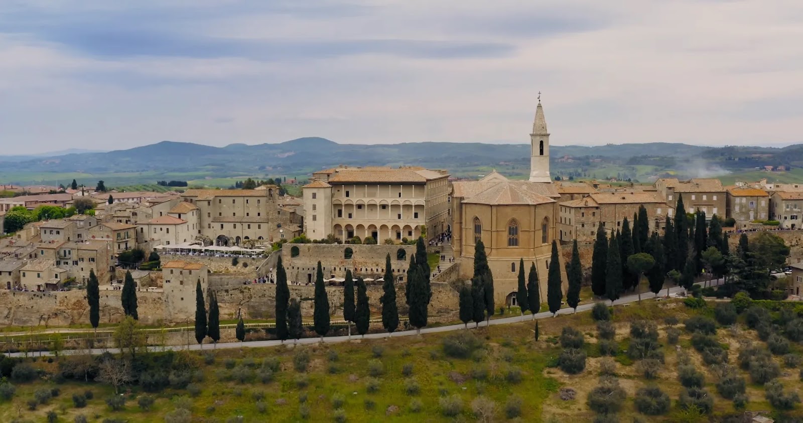 The Perfect 10-Day Tuscany Itinerary: Florence, Val d'Orcia, Chianti & More